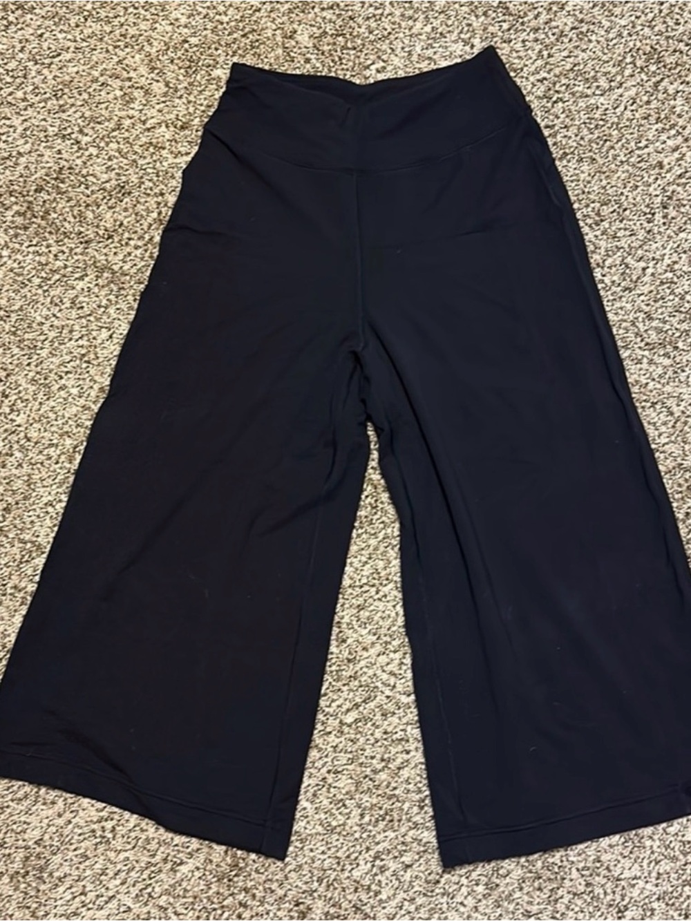 lululemon athletica Black Wide-Leg crop pants